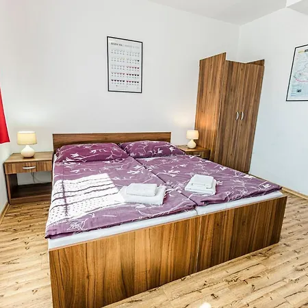 Cerny Sklep 3* Dobsice (South Moravian)