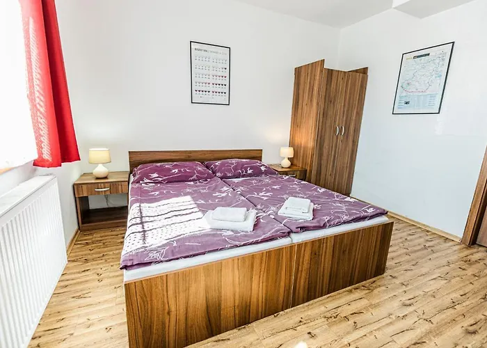 Cerny Sklep 3* Dobsice (South Moravian)